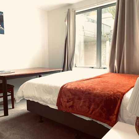 Ming'S Lakeside Goldleaf Suites Queenstown Dış mekan fotoğraf