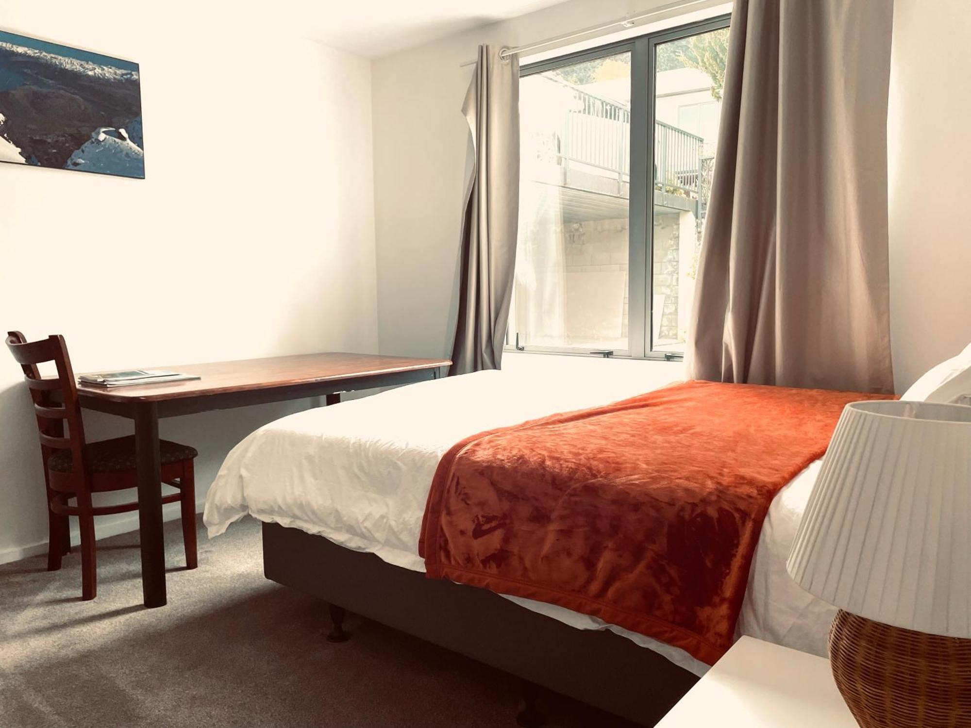Ming'S Lakeside Goldleaf Suites Queenstown Dış mekan fotoğraf