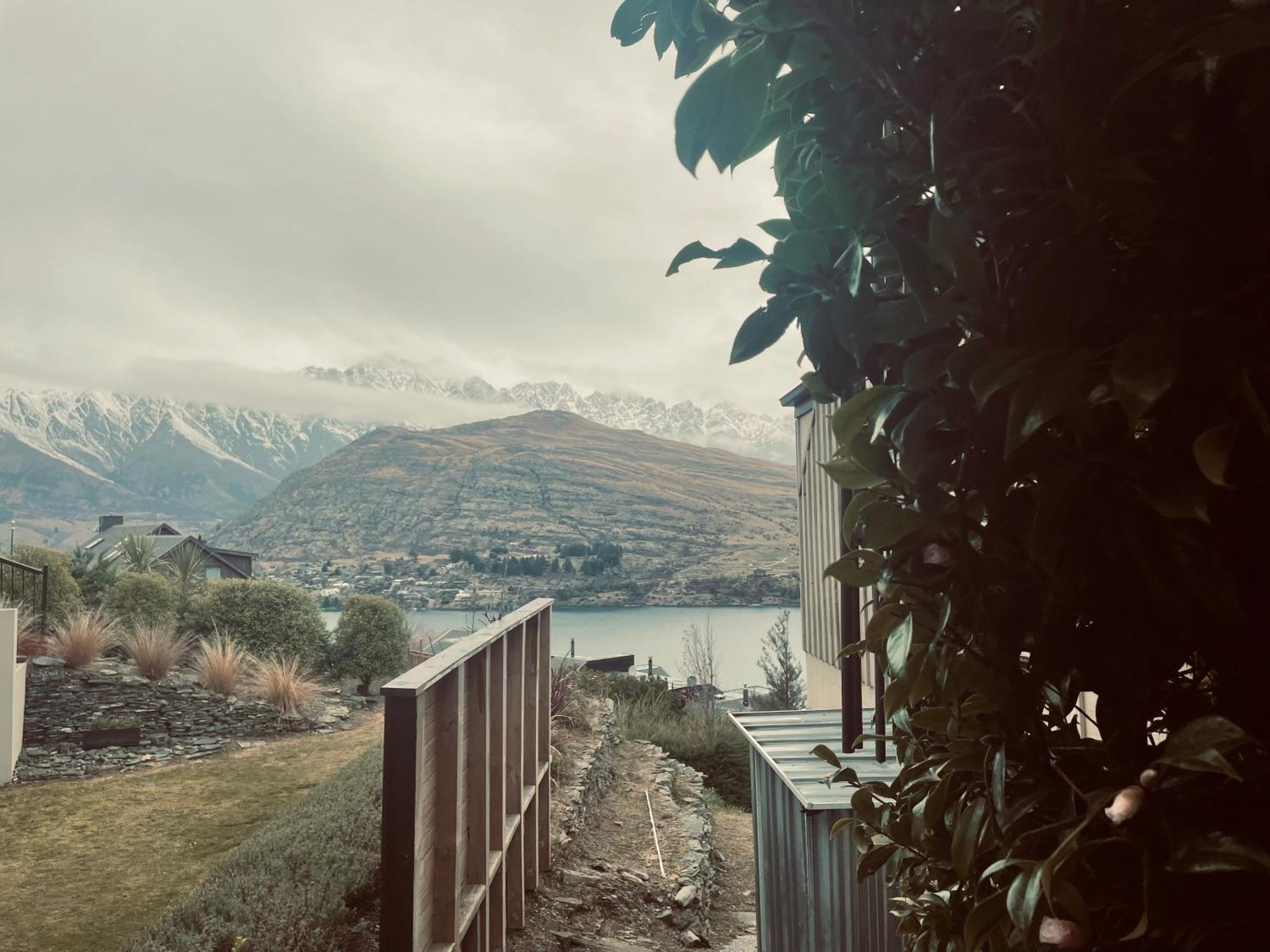 Ming'S Lakeside Goldleaf Suites Queenstown Dış mekan fotoğraf