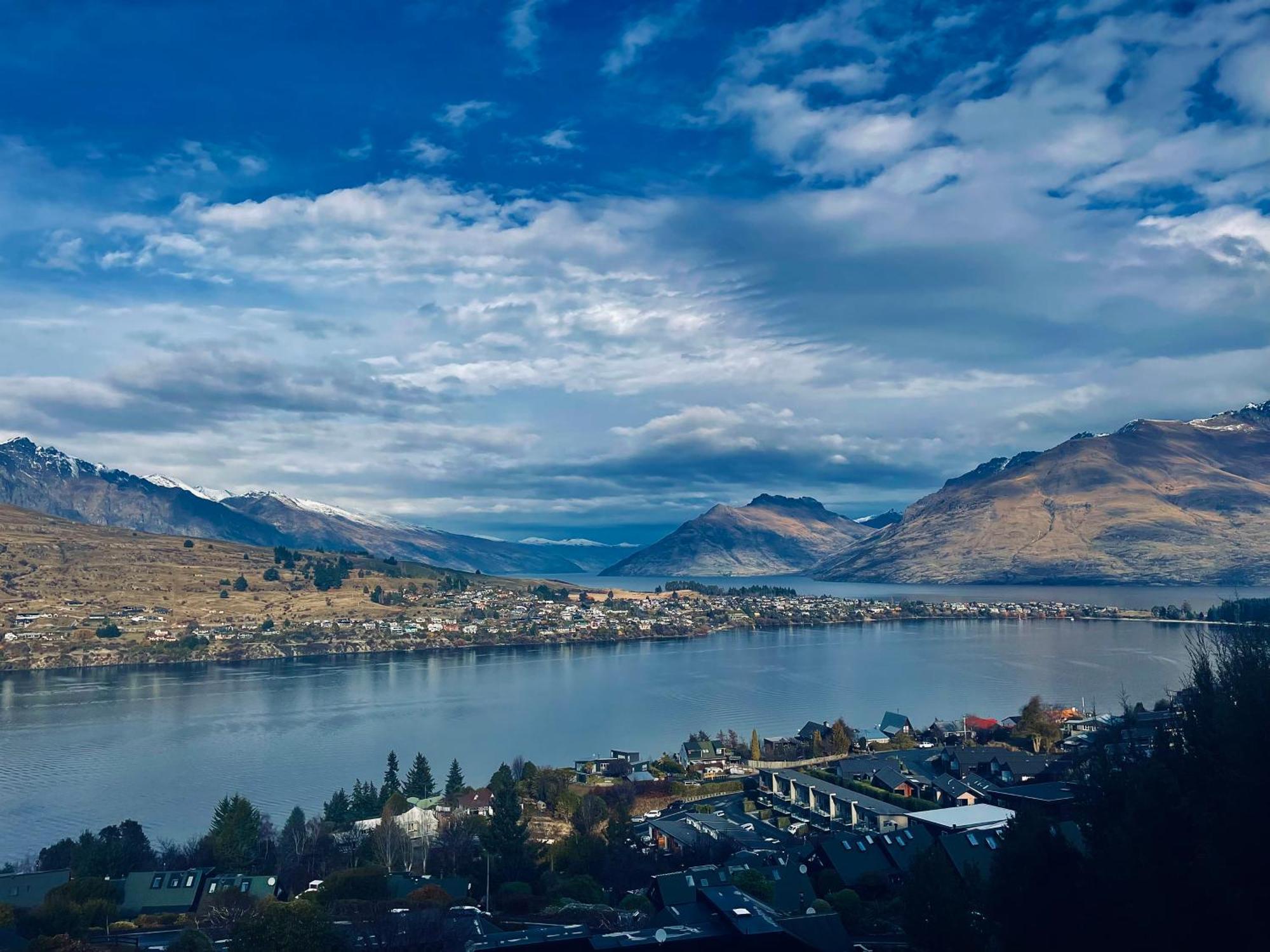 Ming'S Lakeside Goldleaf Suites Queenstown Dış mekan fotoğraf